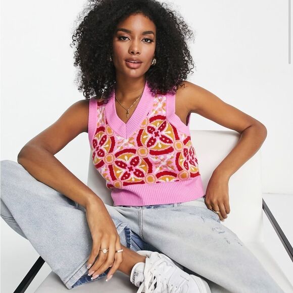 VILA Pink Graphic Sleeveless Tank Top - Picture 1 of 4